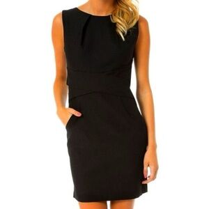 TEEZE ME Sleeveless Sheath Dress